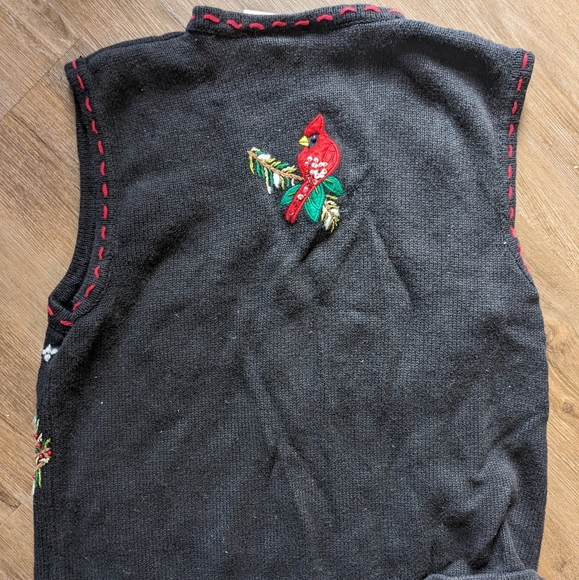 Cardinal Sweater Vest - Picture 4 of 4